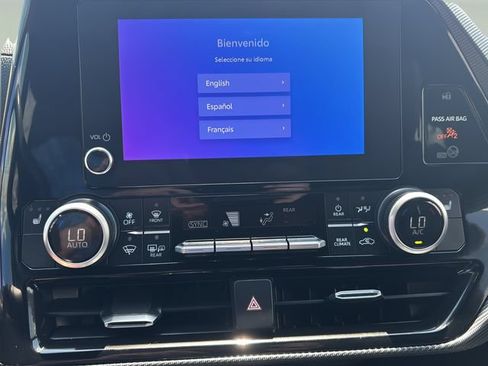 Used 2024 Toyota Highlander XSE FWD image 23