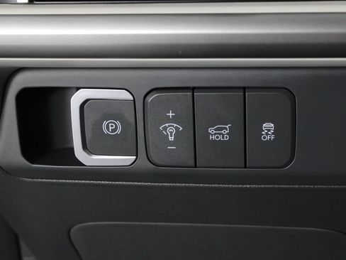 Certified 2026 Hyundai Santa Fe SEL FWD image 25
