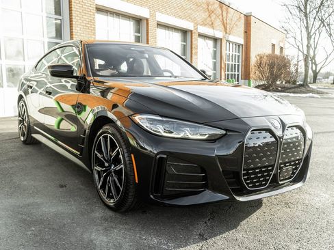 Used 2024 BMW i4 xDrive40i w/ M Sport Package image 5