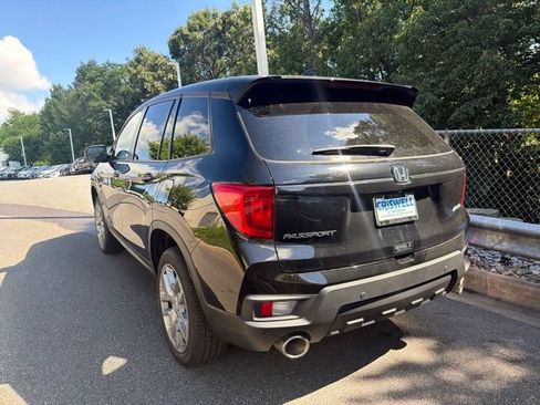 Used 2025 Honda Passport EX-L image 4