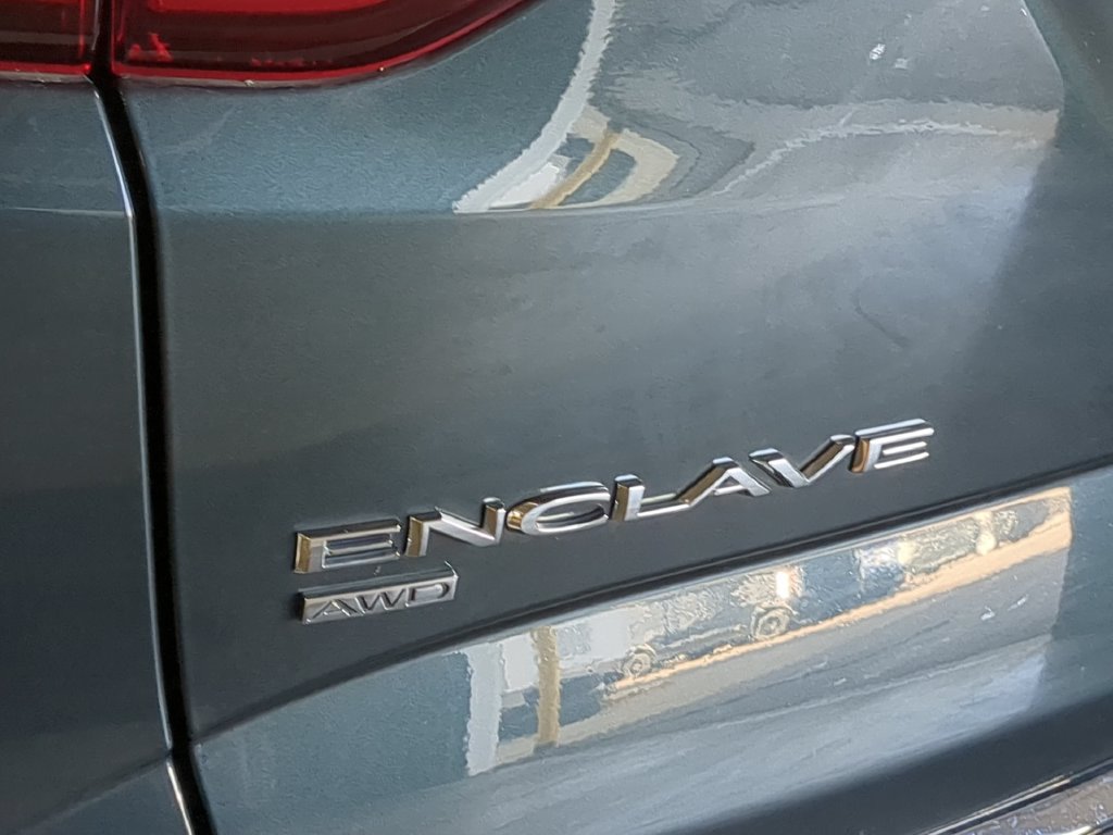 Used 2020 Buick Enclave Essence w/ Sound and Sites Package AWD/4WD image 16