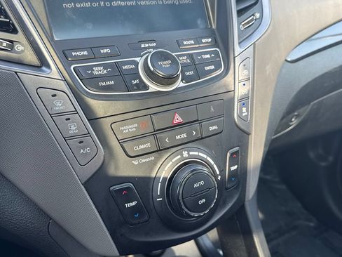 Used 2016 Hyundai Santa Fe SE w/ Option Group 03 AWD/4WD image 41