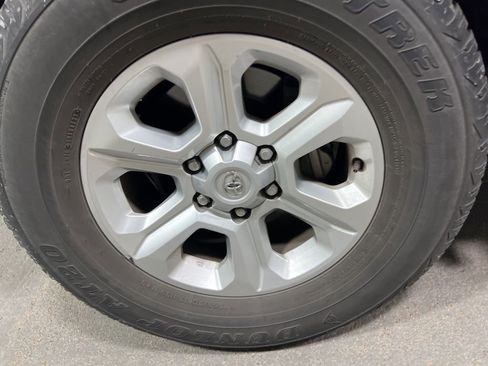 Used 2024 Toyota 4Runner SR5 Premium image 40