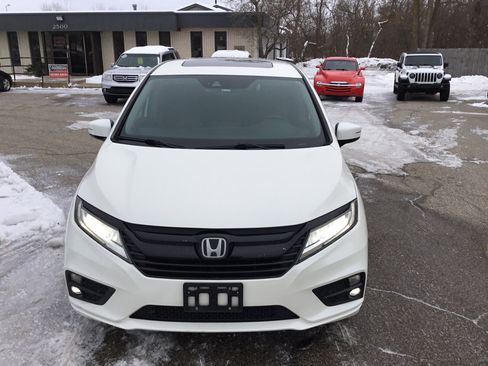 Used 2019 Honda Odyssey Elite image 2