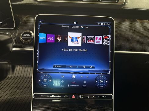 Used 2025 Mercedes-Benz S 63 AMG S image 24