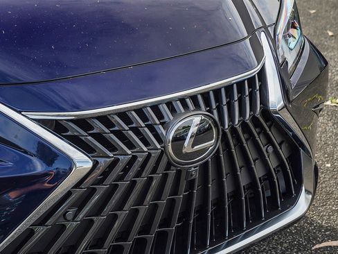 New 2025 Lexus ES 350 ES 350 Luxury image 9