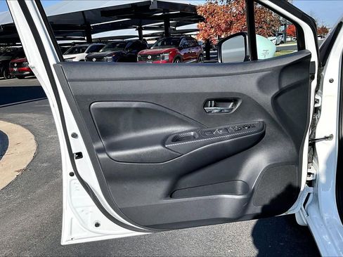 New 2025 Nissan Versa SV image 10