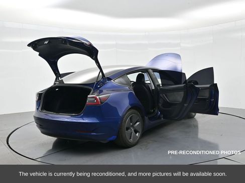 Used 2022 Tesla Model 3 image 38