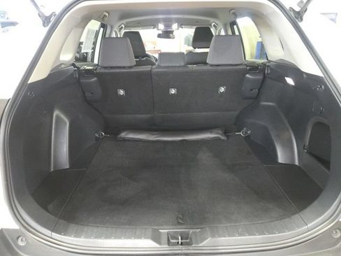 Used 2025 Toyota RAV4 XLE AWD/4WD image 29