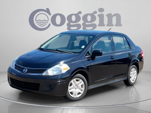 Used 2011 Nissan Versa 1.8 S FWD image 1