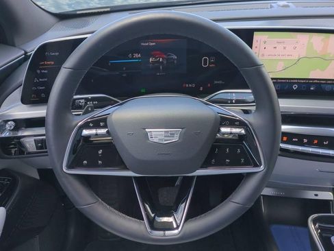 Certified 2024 Cadillac Lyriq Luxury AWD/4WD image 29