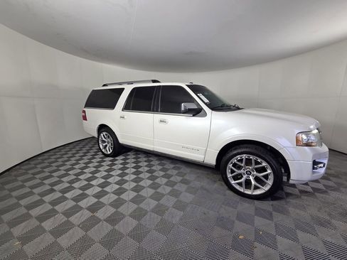 Used 2016 Ford Expedition EL Platinum image 4