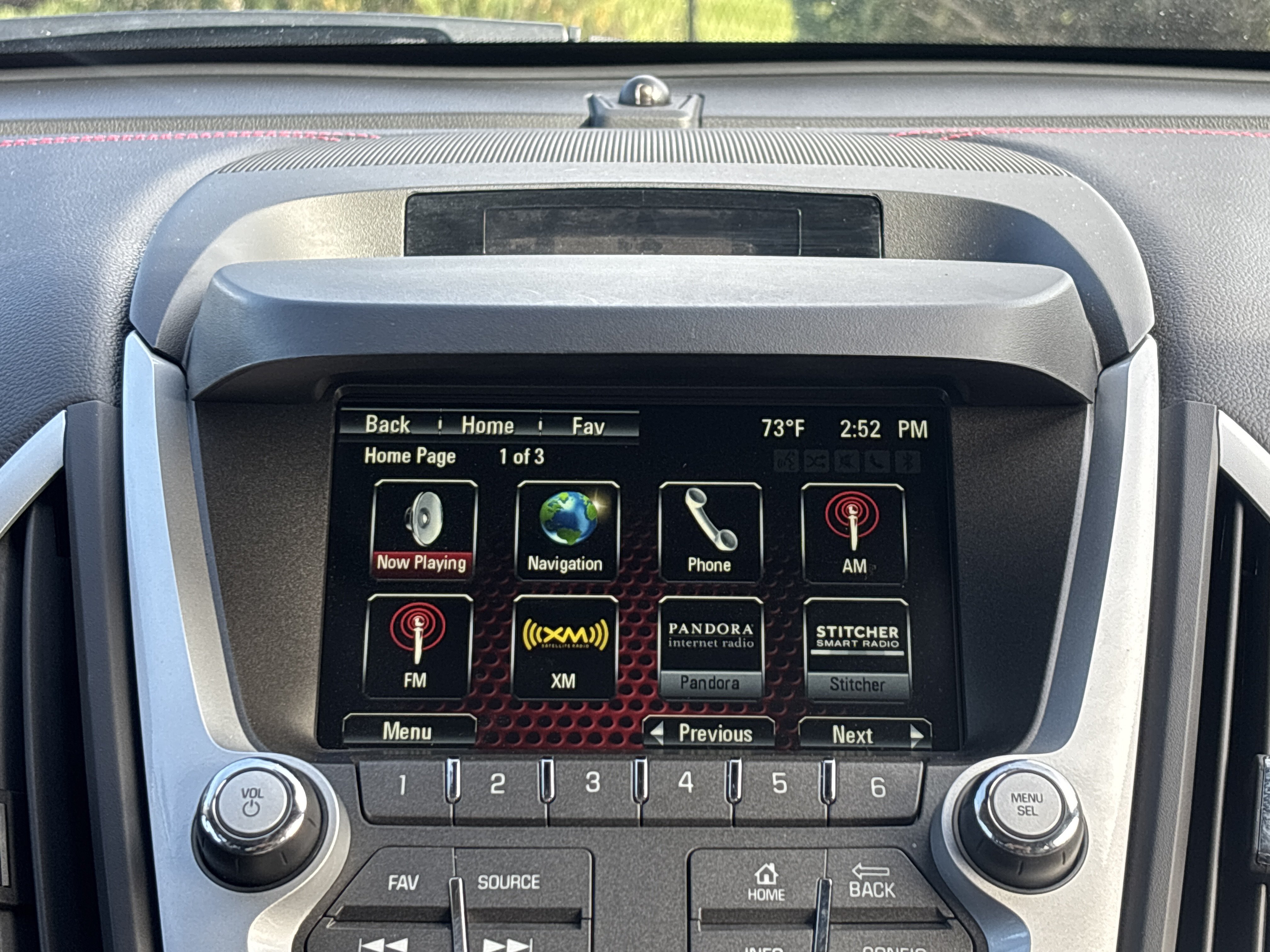 Used 2015 GMC Terrain Denali w/ Cargo Package FWD image 8