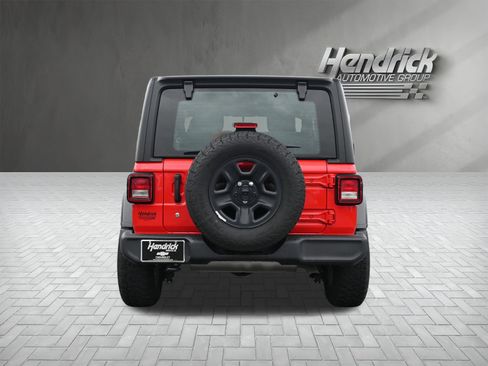Used 2024 Jeep Wrangler Sport AWD/4WD image 9