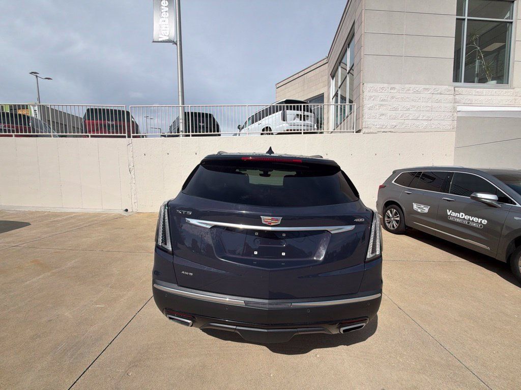 Used 2025 Cadillac XT5 Sportv w/ Technology Package AWD/4WD image 7