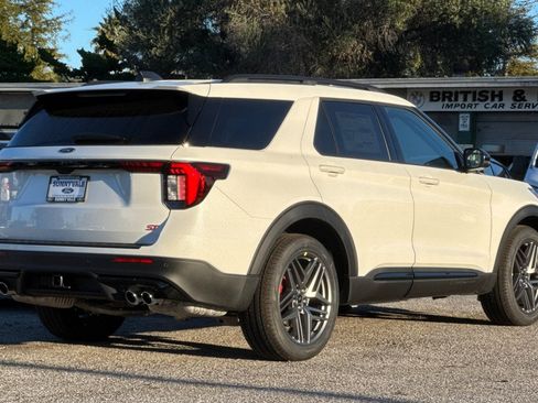 New 2026 Ford Explorer ST w/ Sun And Sound Package AWD/4WD image 5