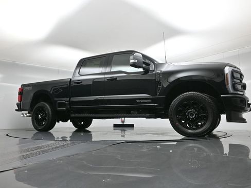 New 2026 Ford F250 Lariat w/ Black Appearance Package image 46