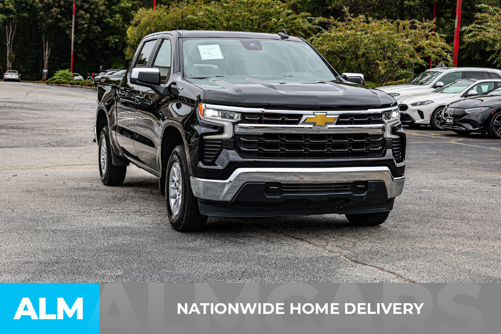 Used 2025 Chevrolet Silverado 1500 LT AWD/4WD image 4