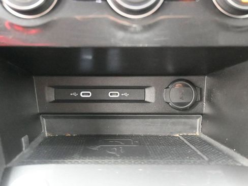 Used 2021 Volkswagen Tiguan SE R-Line image 31