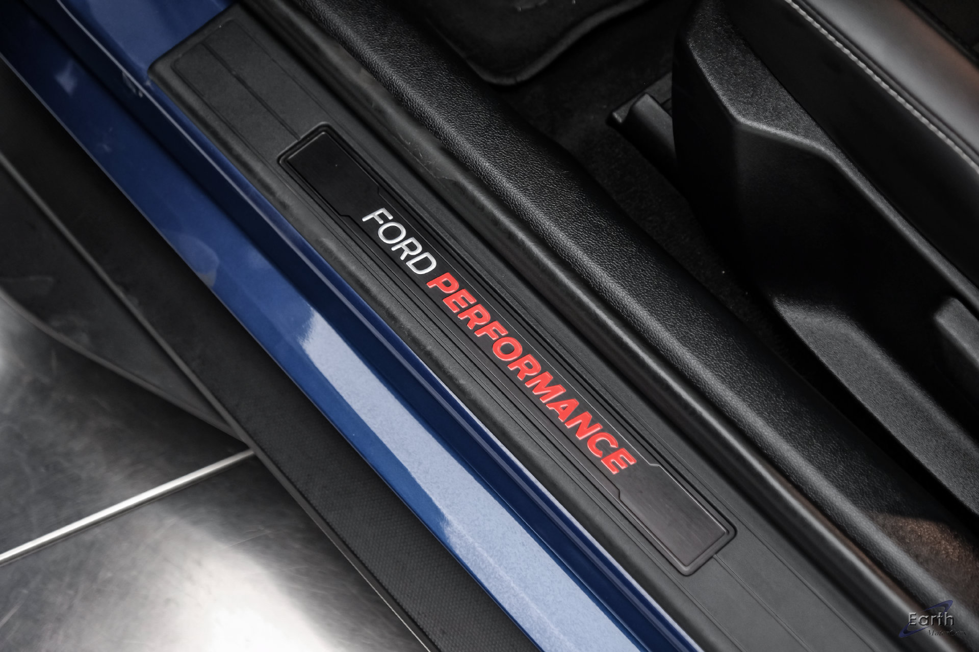 Used 2022 Ford Mustang Shelby GT500 w/ Carbon Fiber Track Pack RWD image 53
