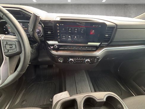 Used 2024 GMC Sierra 1500 Elevation w/ LPO, Elevation Black Package image 3