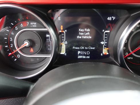 Used 2021 Jeep Wrangler Unlimited Rubicon w/ Dual Top Group AWD/4WD image 74