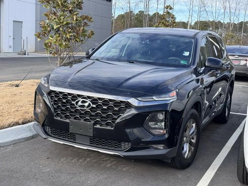 Used 2019 Hyundai Santa Fe SEL image 3