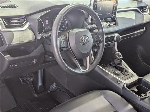 Used 2021 Toyota RAV4 XLE Premium AWD/4WD image 10