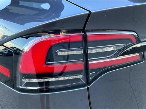Used 2022 Tesla Model X AWD/4WD image 22