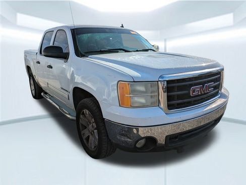 Used 2007 GMC Sierra 1500 SLE w/ South Central Value Package image 4