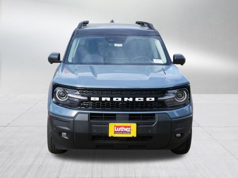 Used 2025 Ford Bronco Sport Outer Banks w/ Outer Banks Tech Package+ AWD/4WD image 2