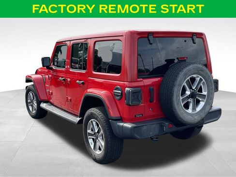 Used 2018 Jeep Wrangler Unlimited Sahara AWD/4WD image 10