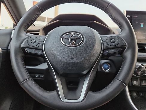 Used 2022 Toyota RAV4 XSE w/ XSE Grade Weather Package AWD/4WD image 16