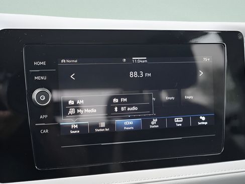 Used 2025 Volkswagen Taos S AWD/4WD image 35