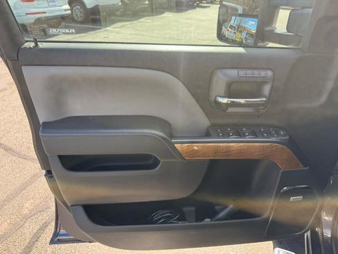 Used 2016 Chevrolet Silverado 2500 LTZ w/ LTZ Plus Package image 13