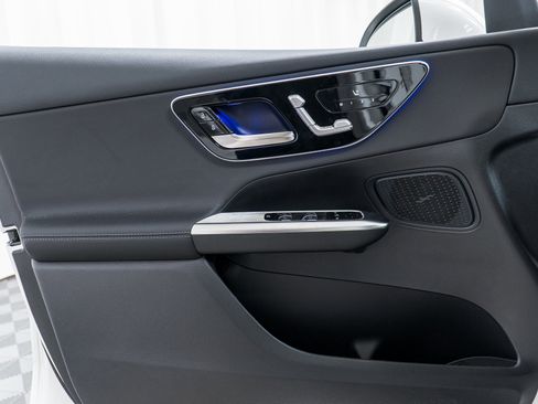 New 2026 Mercedes-Benz GLC 300 4MATIC image 11