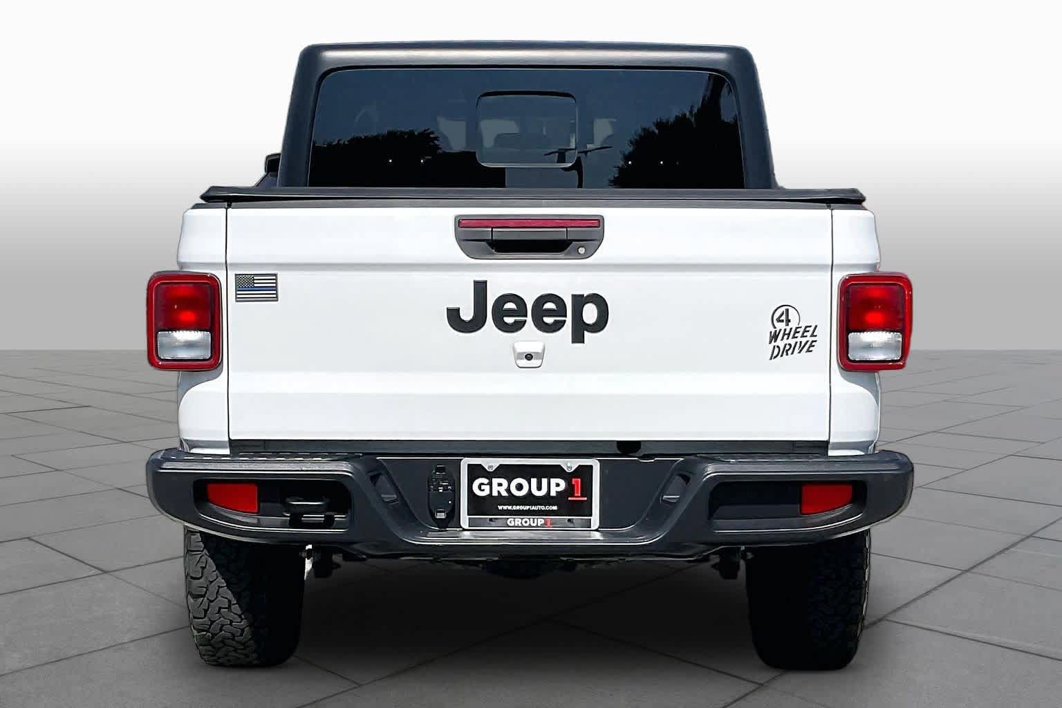 Used 2022 Jeep Gladiator Sport AWD/4WD image 5