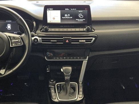 Used 2021 Kia Seltos SX image 18