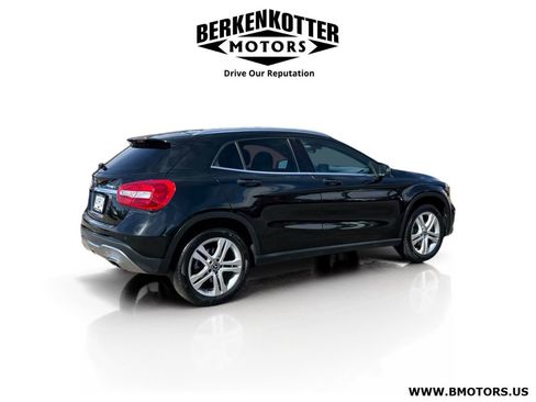 Used 2019 Mercedes-Benz GLA 250 4MATIC image 3
