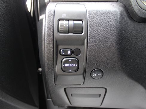 Used 2012 Subaru Forester 2.5X Premium AWD/4WD image 22