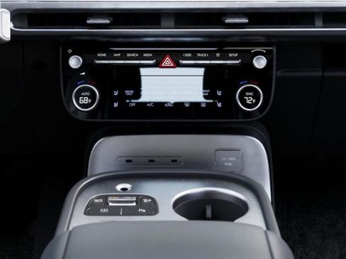 New 2026 Hyundai Ioniq 9 Limited image 29