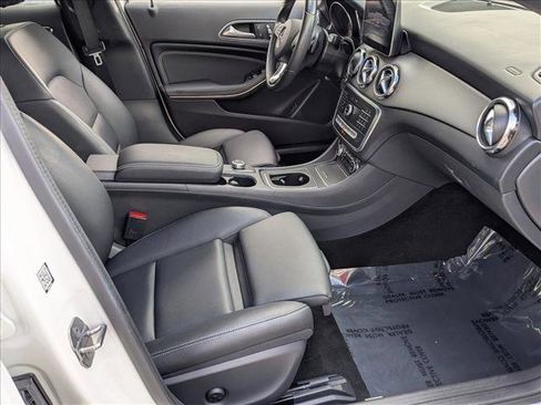 Used 2020 Mercedes-Benz GLA 250 image 21