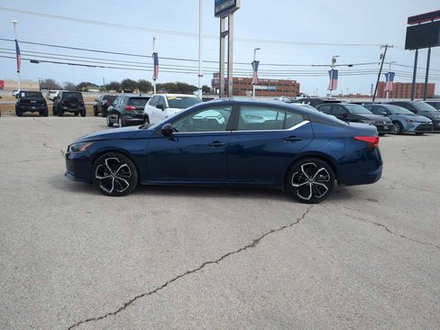 Used 2024 Nissan Altima 2.5 SR image 5