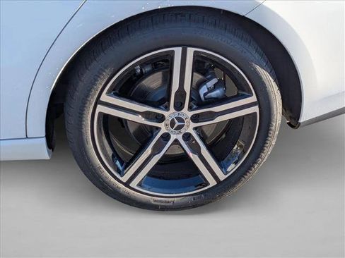 Used 2023 Mercedes-Benz CLA 250 image 23