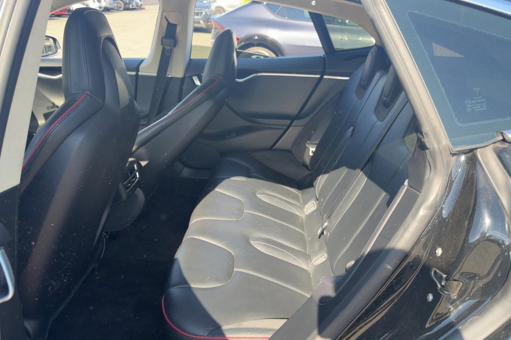 Used 2013 Tesla Model S Performance RWD image 12