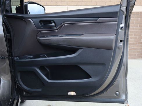 Used 2018 Honda Odyssey EX-L image 24