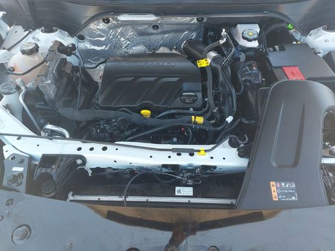 Used 2025 Chevrolet Trax ACTIV w/ Driver Confidence Package FWD image 24
