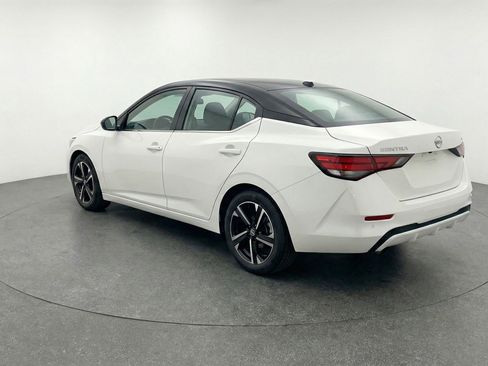 Used 2025 Nissan Sentra SV FWD image 5