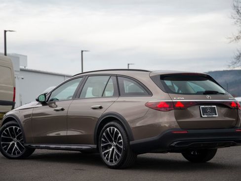 New 2026 Mercedes-Benz E 450 4MATIC All-Terrain Wagon image 7