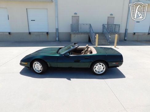 Used 1994 Chevrolet Corvette Convertible image 22